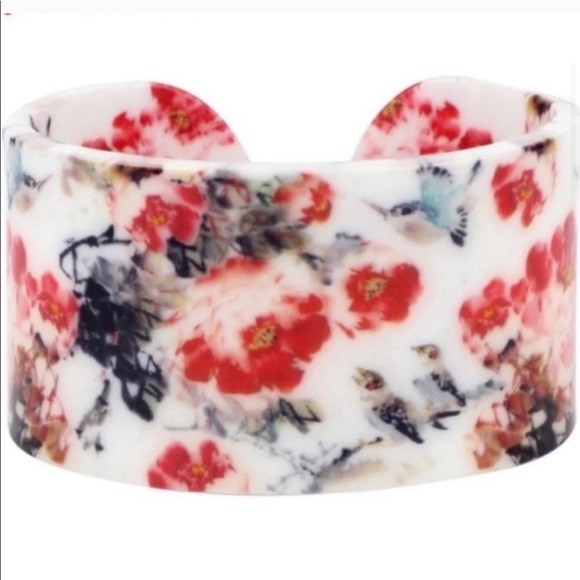 Dutch Girl Jewelry - NWT Humming Bird & Flowers Bracelet Cuff